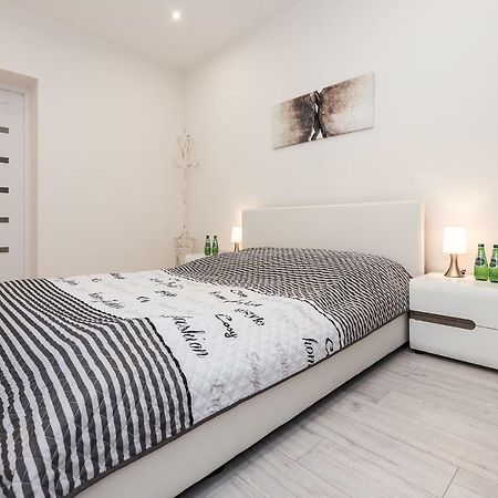 Apartament Silesian Vip Zabrze Kültér fotó